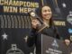 Torri Huske ganha o Honda Sport Award por natação e mergulho