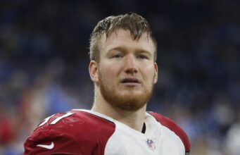 Josh Mauro, que passou a maior parte de sua carreira na NFL com os Cardinals, morreu aos 35 anos