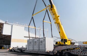 Esta startup de Long Beach alimenta a indústria da Califórnia usando eletricidade fora da rede