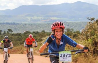 ‘Adoro que você possa forçar as subidas’ – Bicicletas de duas rodas e mountain bikes Hot Wheels levam o jovem brasileiro Henrique Bravo à sua primeira vitória na UCI aos 19 anos