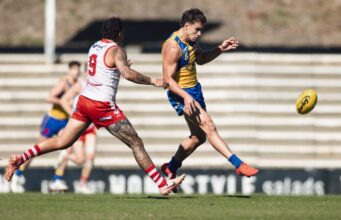 O jovem Elijah Hewitt, do West Coast Eagles, se recuperou do machado no WAFL
