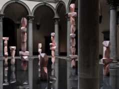 SUPERFLEX recebe pessoas no Palazzo Strozzios