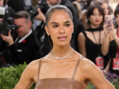 Misty Copeland, 43, usa a fragrância Ultimate Rich Girl da marca francesa Amal Clooney, 48