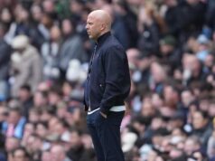 Arne Slott: Técnico do Liverpool demitido após defesa mediana do título da EPL