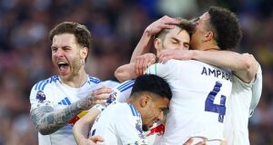 Leeds 3-1 Burnley: Ruthless Whites se aproxima da sobrevivência depois de derrotar visitantes rebaixados e sem técnico