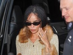 Zoe Kravitz mostra um enorme anel de noivado antes de participar da festa Met Gala de Anna Wintour com Nicole Kidman e Serena Williams