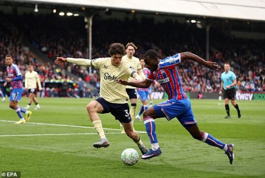 O Crystal Palace tem uma estrela para seguir os passos de Michael Olise e Eberechi Eze – enquanto a última chance de David Moyes de ‘rir’ para o Everton permanece após o empate em 2-2
