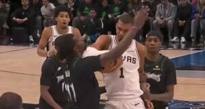 Victor Wembanyama EXPULSADO após dar uma cotovelada na garganta do oponente em um importante jogo dos playoffs da NBA