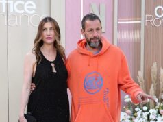 Adam Sandler foi criticado por desempenho ‘estranho’ na estreia do grande filme da esposa
