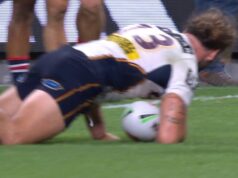 Carrigan deu um soco nos Broncos de volta