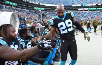 “Os Panteras acrescentam SE Mike Adams de longa data à equipe técnica” .