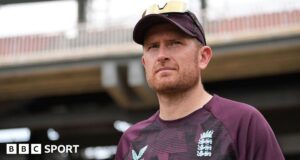 Liam Dawson: O jogador versátil de Hampshire se aposentou do críquete de primeira classe