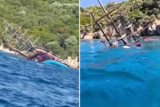 148 turistas saltam de um navio pirata naufragado em Türkiye