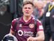 Cam Devlin, da Austrália, captura imagens emocionantes enquanto o Hearts supera o desafio do Celtic