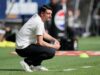 Albert Riera ficou decepcionado com a derrota do Eintracht Frankfurt e seu desempenho