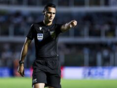 23 cartões vermelhos em um jogo – Um árbitro caótico fará sua estreia internacional no amistoso da Alemanha contra a Finlândia.