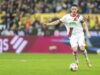 Keven Schlotterbeck planeja deixar Augsburg em busca de tempo de jogo