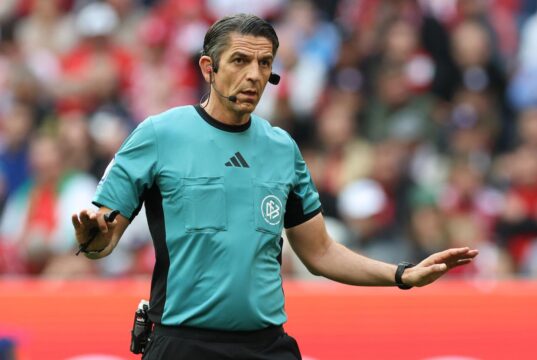 Deniz Aytekin e Fabienne Michel nomeados árbitros da DFB para o ano 2025-26