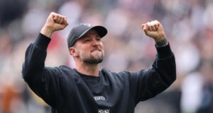 O técnico do VfB Stuttgart, Sebastian Hoeneß, foi associado a uma mudança repentina para o Liverpool