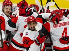 Os Hurricanes varrem os Flyers, indo 8-0 nos playoffs