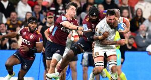 As ações da arbitragem e do Queensland Reds após a partida devem ser investigadas