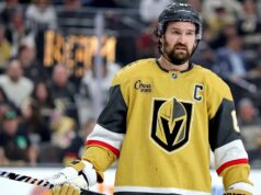 O capitão dos Knights, Stone, perde o jogo 4 devido a lesão