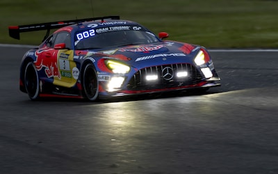 1778969053_2026-05-16-20-46-18-nurburg-lucas-auer-aut-met-zijn-mercedes-amg-gt3-van-team-verstappen-racing-tijd.jpeg