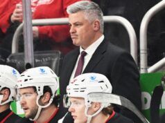 O técnico do Devils, Keefe, retornará após avaliação do GM …
