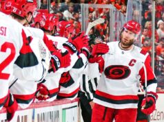 A sequência de 11 dias de playoffs dos Canes é a maior desde 1919