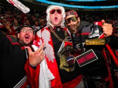 Conheça os Caniacs: Carolina Tailgating, BBQ-chowi…