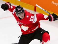 Scheiffel brilha no sucesso do Canadá no mundo do hóquei
