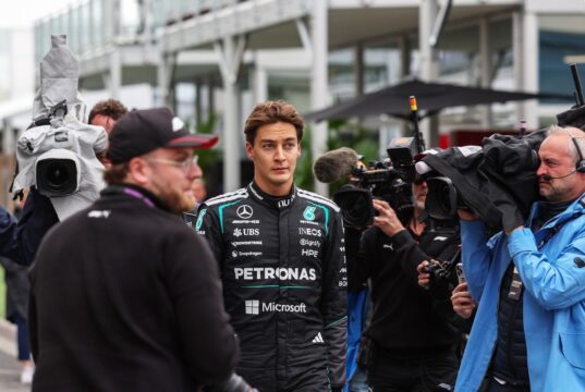 Russell ficou “sem palavras” após sua dolorosa saída do GP do Canadá.