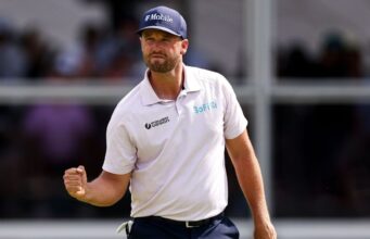 Clark acertou 60, terminando 30 abaixo para vencer Nelson