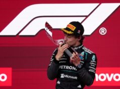 Antonelli está fazendo grandes coisas na luta pelo campeonato após o fracasso de Russell, e Verstappen assume a liderança.
