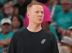 Fontes: Spurs perto do Magic para contratar Sweeney