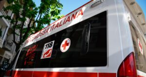 Aprilia, uma menina de 11 anos, morre após ser atropelada. Uma mulher dirigindo