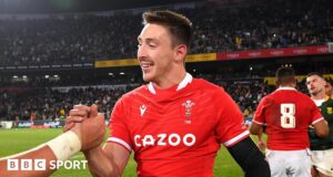 URC: O ala galês Josh Adams caça outro escalpo sul-africano com Cardiff no Stormers