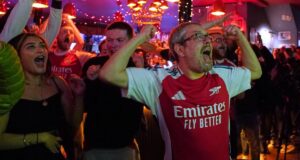 O campeonato do Arsenal foi disputado em Bournemouth depois do Man City