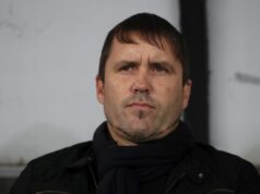 Newell avançou com uma figura e Coudt analisando sua produção RIVER PLATE El Intransigente