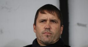 Newell avançou com uma figura e Coudt analisando sua produção RIVER PLATE El Intransigente