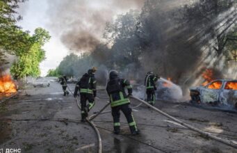 Rússia e Ucrânia negociam penalidades por incêndio apesar do cessar-fogo no Dia da Vitória | Notícias da guerra russo-ucraniana