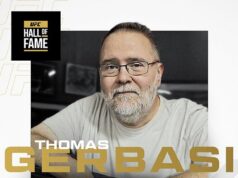 O escritor do UFC Thomas Gerbasi recebeu a indução póstuma ao Hall da Fama.
