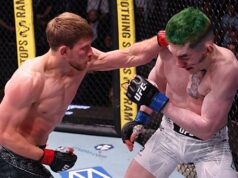 Arnold Allen faz clínica com Melquizael Costa no UFC Vegas 117.