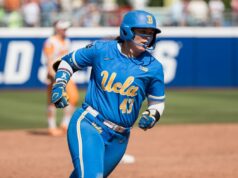 A estrela de dois esportes da UCLA, Megan Grant, quebrou o recorde de softball da NCAA de 31 anos