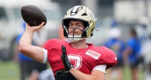 Os Chiefs dispensaram o QB Jack Heiner em uma série de mudanças no elenco.