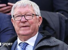 Man Utd: Sir Alex Ferguson levado ao hospital por precaução