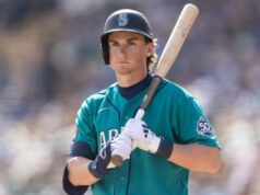 O prospecto dos Top Mariners, Colt Emerson, foi chamado de volta de Tacoma.