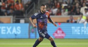 “Jack McGlynn se prepara enquanto o Dínamo passa pelo LAFC” .