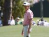 Jack Knapp (polegar) desiste do PGA Championship.