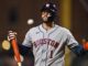 Astros SS Carlos Correa (tornozelo) eliminado. Colocou C Yainer Diaz em IL.